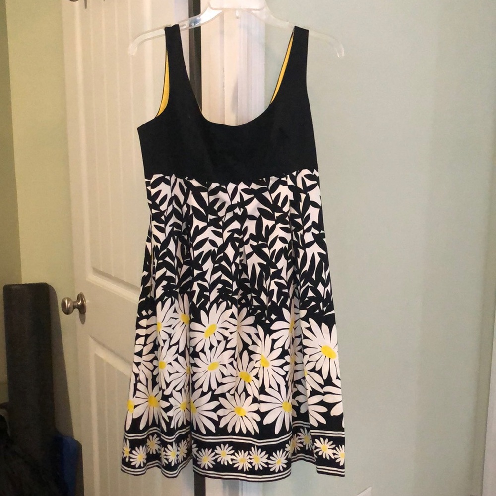 Maggy London 12P, sundress/cocktail dress, wedding. White, black, yellow.